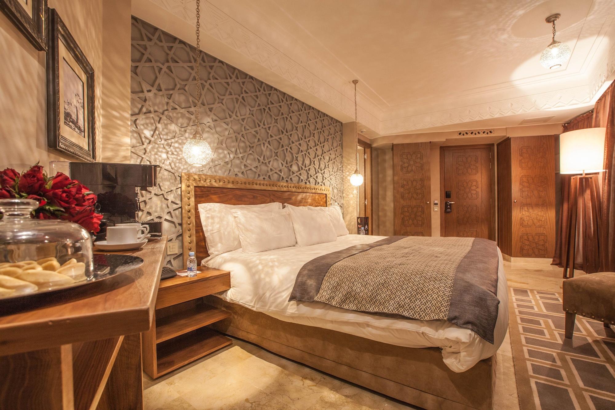 Hivernage Hotel & Spa Marrakesh Ngoại thất bức ảnh A bedroom at the hotel