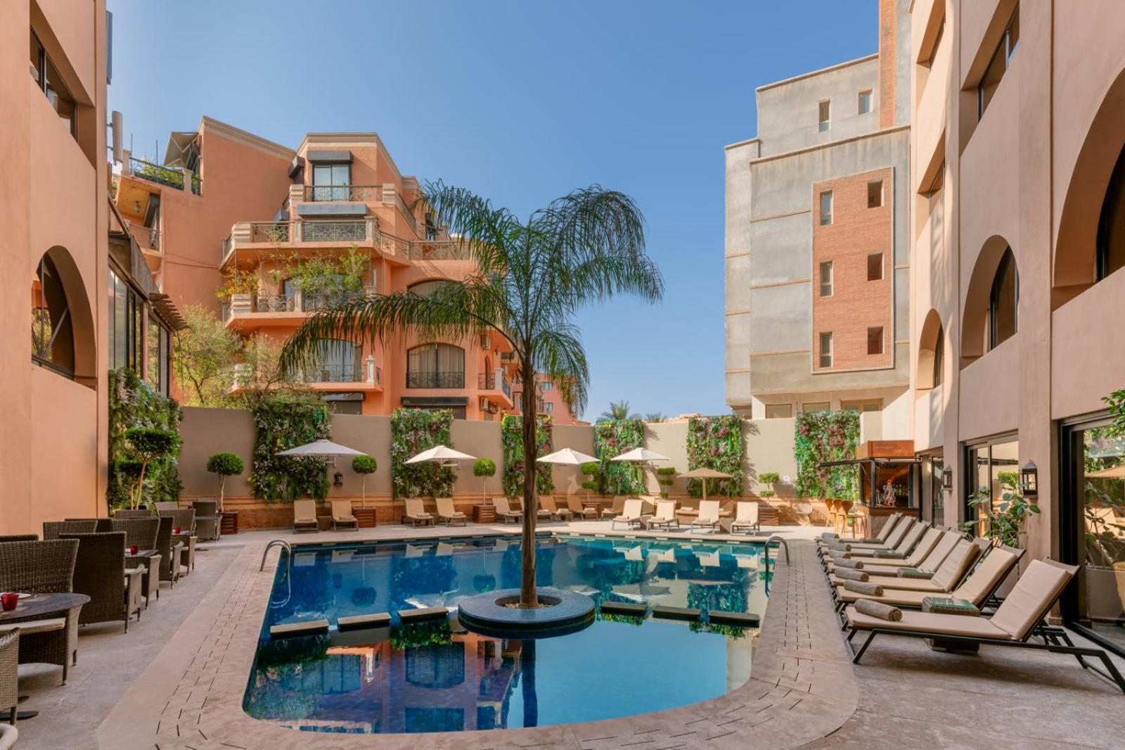 Hivernage Hotel & Spa Marrakesh Ngoại thất bức ảnh The swimming pool at the hotel