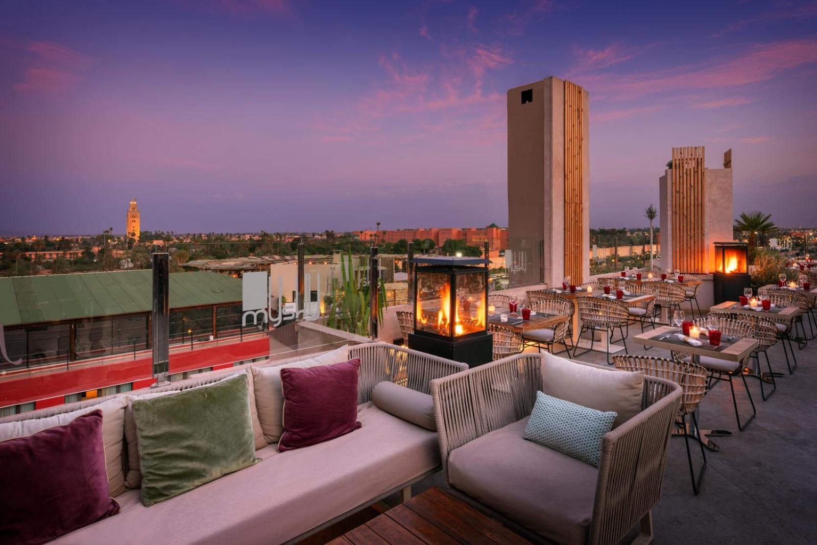 Hivernage Hotel & Spa Marrakesh Ngoại thất bức ảnh Rooftop bar at the Four Seasons Hotel, Marrakech