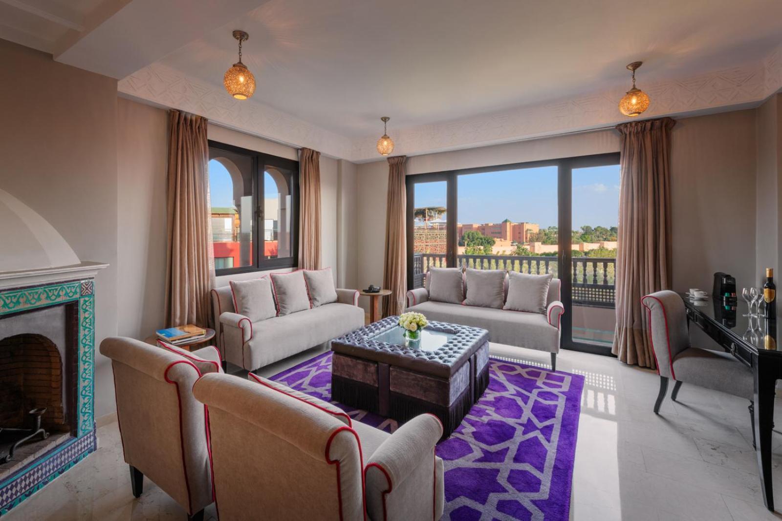 Hivernage Hotel & Spa Marrakesh Ngoại thất bức ảnh A living room at the hotel
