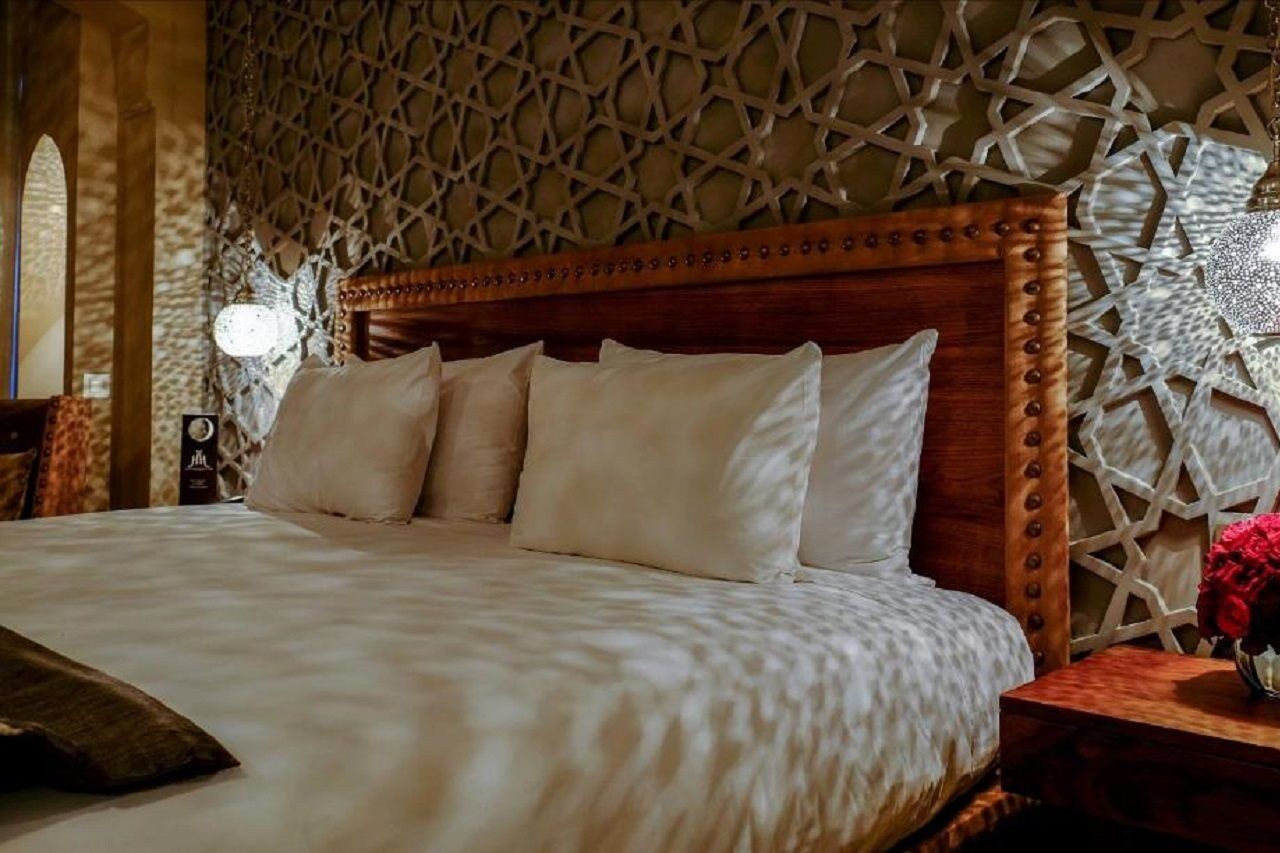 Hivernage Hotel & Spa Marrakesh Ngoại thất bức ảnh A bedroom at the Burj Al Arab